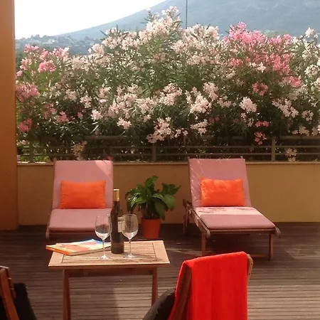 Deluxe Chillout Experience دينايا